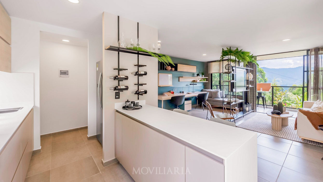 Casa en Venta en Loma del Escobero, Envigado con garaje con REF 1675