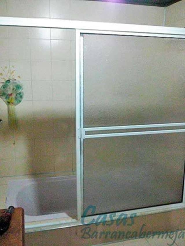 Casa en Venta en La Libertad, Barrancabermeja con garaje con REF 10