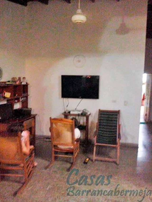 Casa en Venta en La Libertad, Barrancabermeja con garaje con REF 10