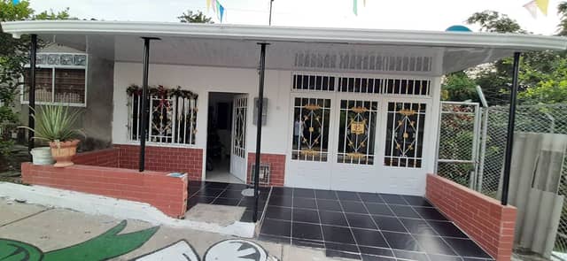 Casa en Venta en Cincuentenario, Barrancabermeja con garaje con REF 1048