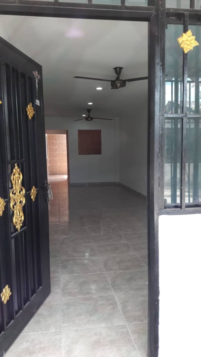 Casa en Venta en 20 de Agosto, Barrancabermeja de 2 plantas con garaje con REF 1055