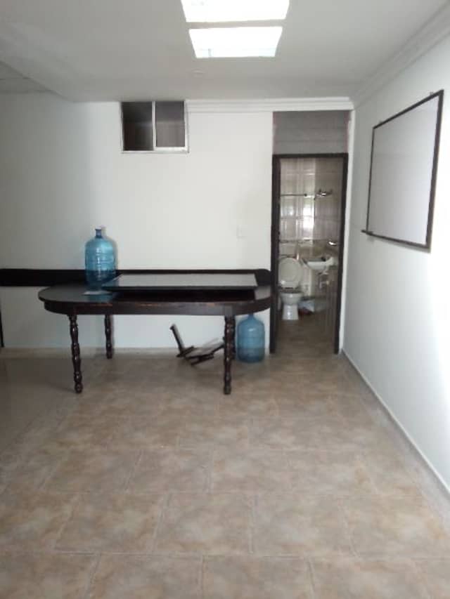 Casa en Venta en Uribe Uribe, Barrancabermeja con garaje con REF 1071