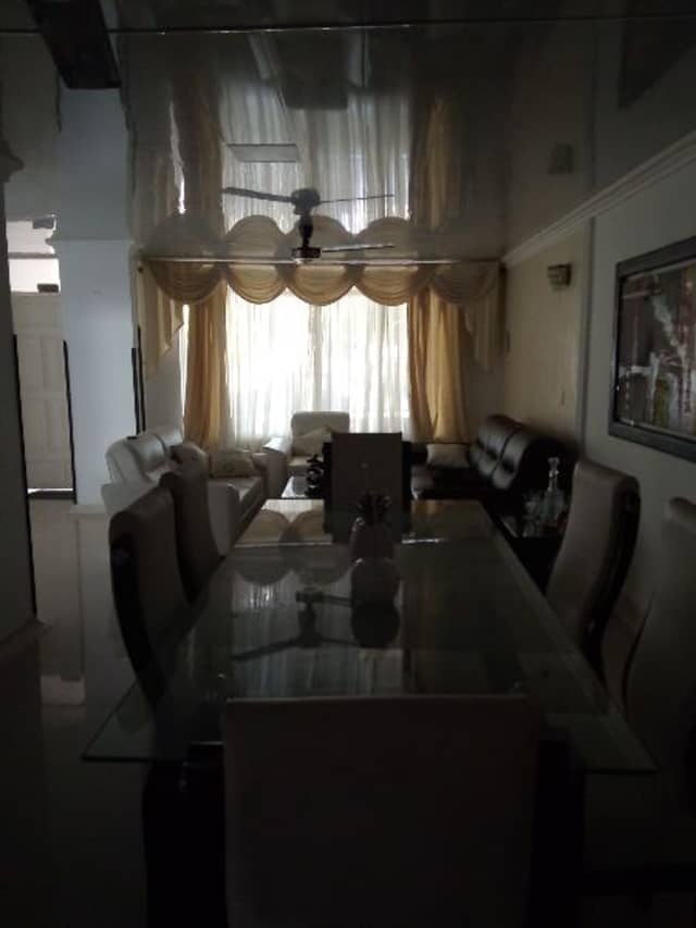 Casa en Venta en Uribe Uribe, Barrancabermeja con garaje con REF 1071