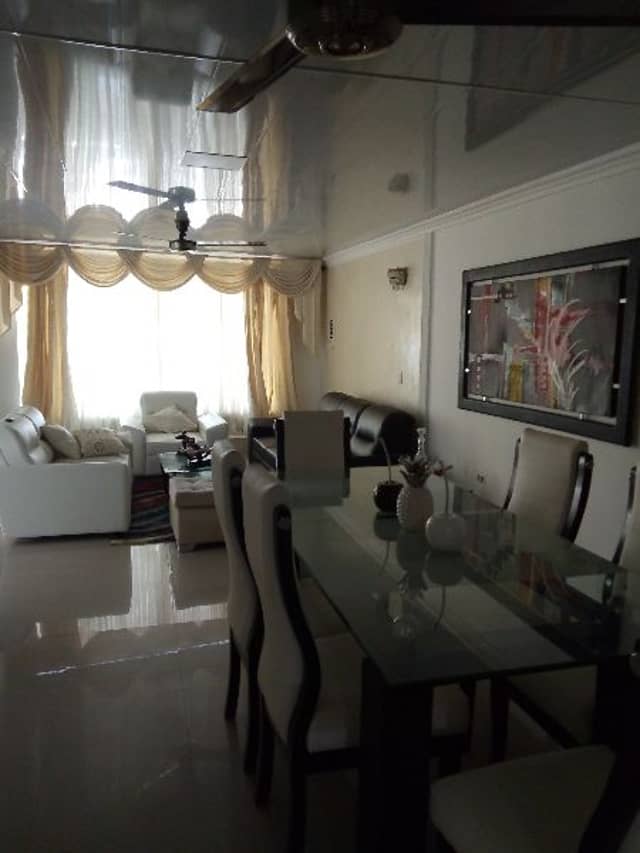 Casa en Venta en Uribe Uribe, Barrancabermeja con garaje con REF 1071