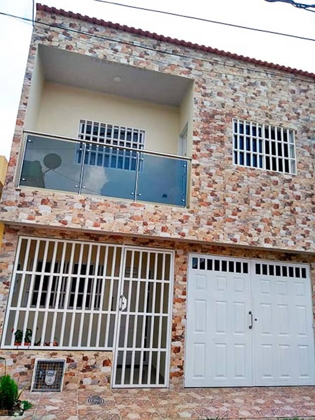 Casa en Venta de 2 plantas con garaje | REF: 1075 en Maria Eugenia Barrancabermeja
