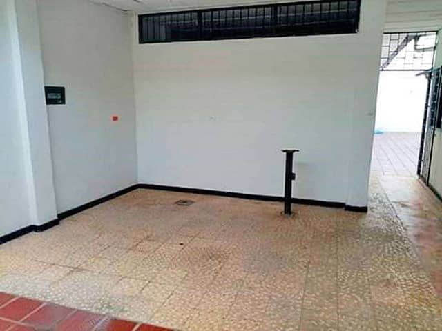 Casa en Venta en Colombia, Barrancabermeja con garaje con REF 1106