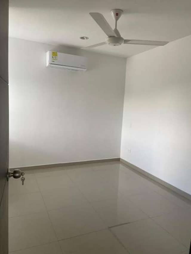 Apartamento en Venta en La Floresta, Barrancabermeja con garaje con REF 1130