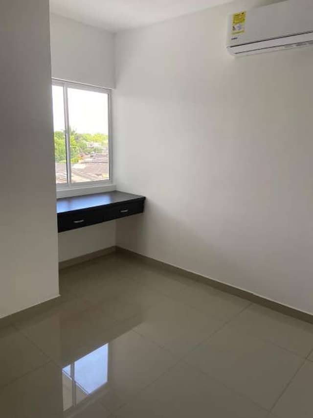 Apartamento en Venta en La Floresta, Barrancabermeja con garaje con REF 1130