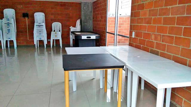 Apartamento en Venta en Panamericano, Bello con garaje con REF 1210