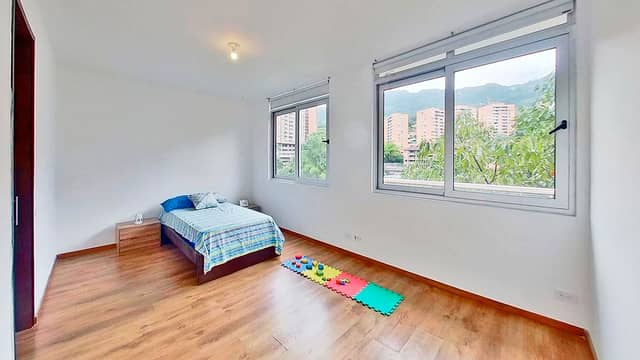 Apartamento en Venta en La Inmaculada, Envigado con garaje con REF 1212