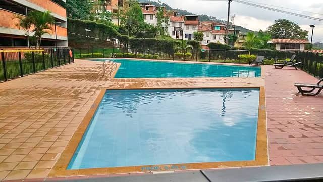 Apartamento en Venta en Pajarito, Medellín con garaje con REF 1214