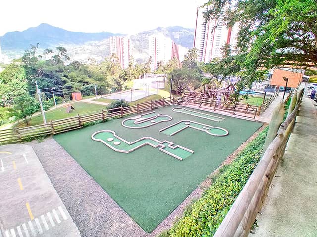 Apartamento en Venta en Navarra, Bello con garaje con REF 1226