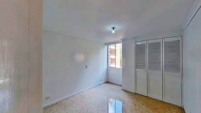Apartamento en Venta en El Diamante II, Medellín con garaje con REF 1229