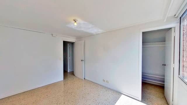 Apartamento en Venta en El Diamante II, Medellín con garaje con REF 1229