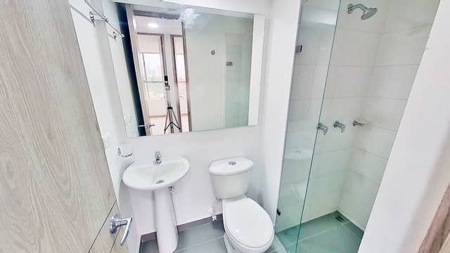 Apartamento en Venta en Loma De Los Bernal, Medellín con garaje con REF 1245