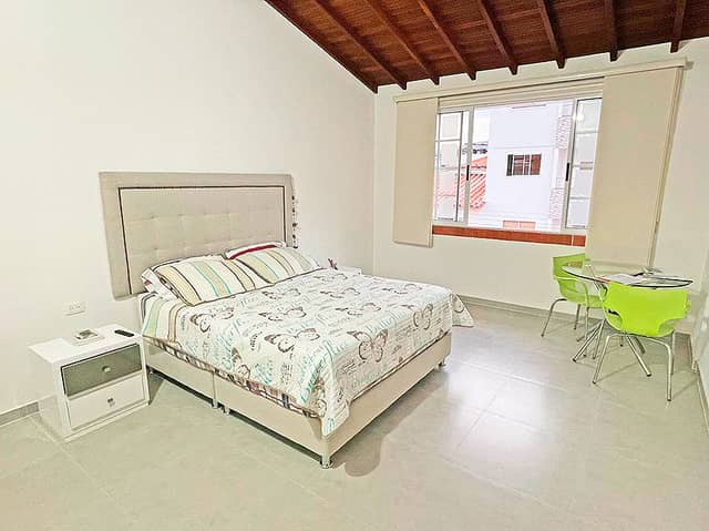 Casa en Venta en Bella Isla Reservado, San Gil de 3 plantas con garaje con REF 1307