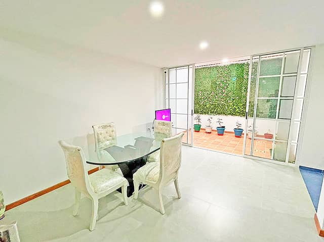 Casa en Venta en Bella Isla Reservado, San Gil de 3 plantas con garaje con REF 1307