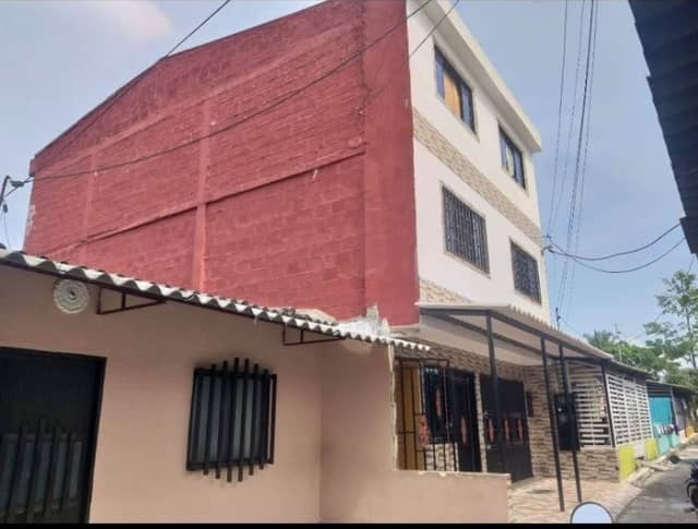Casa en Venta de 3 plantas con garaje | REF: 1391 en 9 de Abril Barrancabermeja