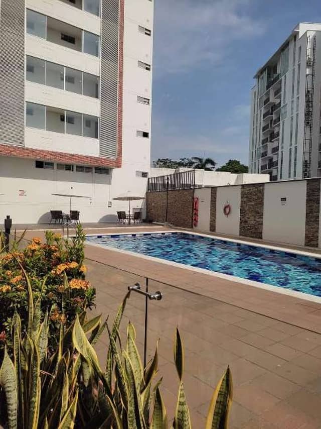 Apartamento en Venta en Los Almendros, Barrancabermeja con garaje con REF 1393