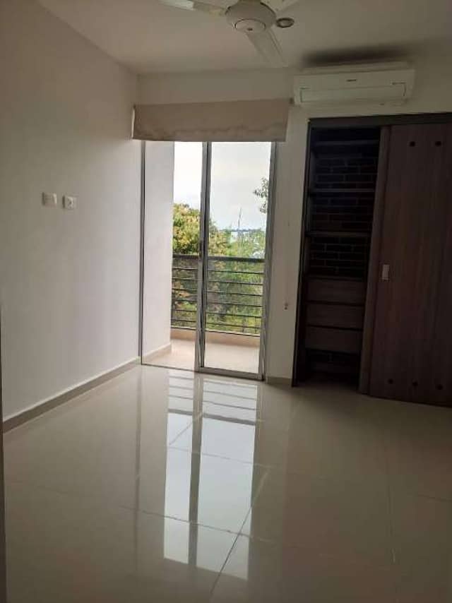 Apartamento en Venta en Los Almendros, Barrancabermeja con garaje con REF 1393