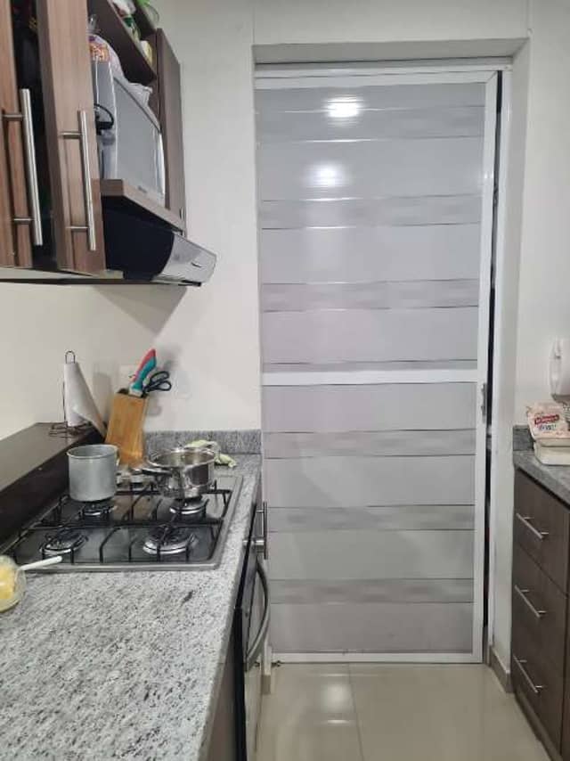 Apartamento en Venta en Los Almendros, Barrancabermeja con garaje con REF 1393