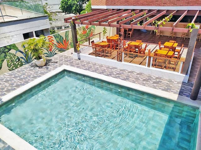 Hotel en Venta en Rodadero, Santa Marta de 3 plantas con garaje con REF 1423