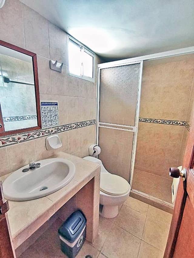 Hotel en Venta en Rodadero, Santa Marta de 3 plantas con garaje con REF 1423