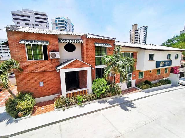 Hotel en Venta en Rodadero, Santa Marta de 3 plantas con garaje con REF 1423