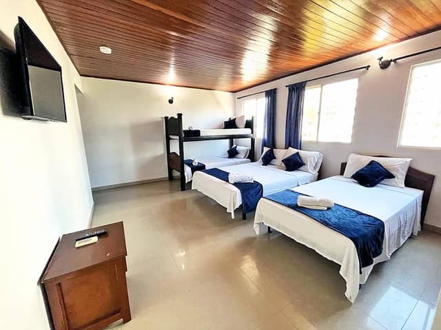 Hotel en Venta en Rodadero, Santa Marta de 3 plantas con garaje con REF 1423