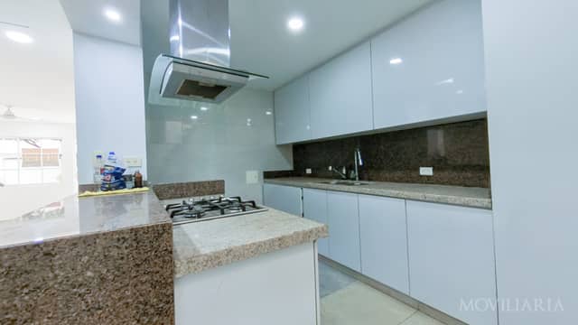 Casa en Venta en Parnaso, Barrancabermeja de 3 plantas con garaje con REF 1476