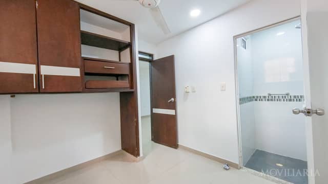 Casa en Venta en Parnaso, Barrancabermeja de 3 plantas con garaje con REF 1476