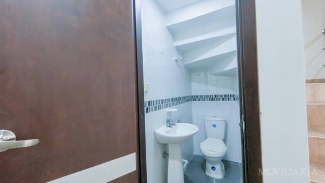 Casa en Venta en Parnaso, Barrancabermeja de 3 plantas con garaje con REF 1476