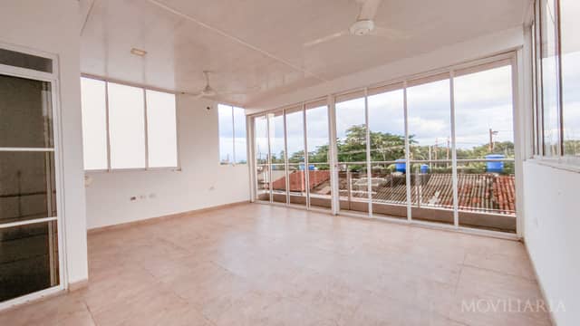 Casa en Venta en Parnaso, Barrancabermeja de 3 plantas con garaje con REF 1476