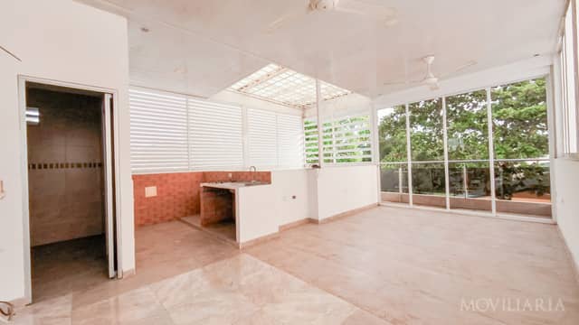 Casa en Venta en Parnaso, Barrancabermeja de 3 plantas con garaje con REF 1476