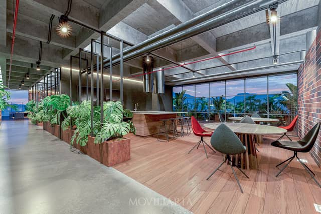 Apartamento en Venta en Loma del Escobero, Envigado con garaje con REF 1501