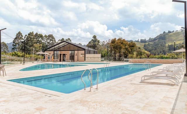 Apartamento en Venta en El Carmen, Retiro con garaje con REF 1532