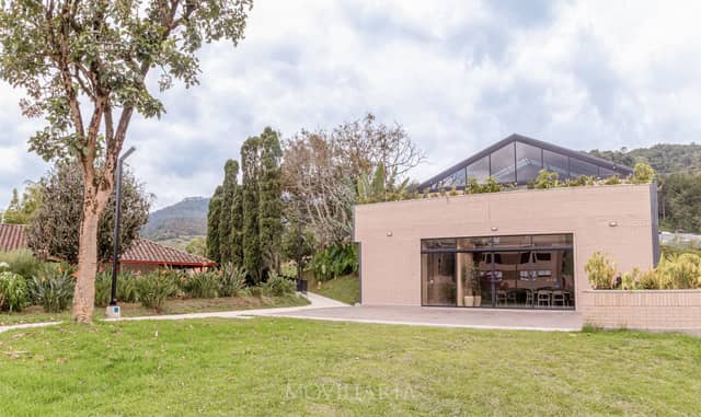 Apartamento en Venta en El Carmen, Retiro con garaje con REF 1532