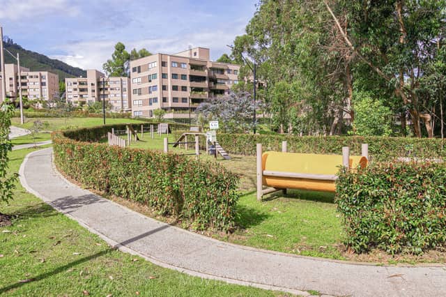 Apartamento en Venta en El Carmen, Retiro con garaje con REF 1532