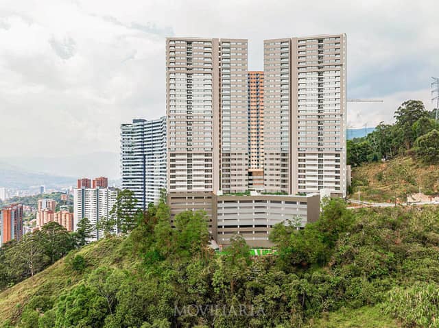 Apartamento en Venta en Las Palmas, Medellín con garaje con REF 1537