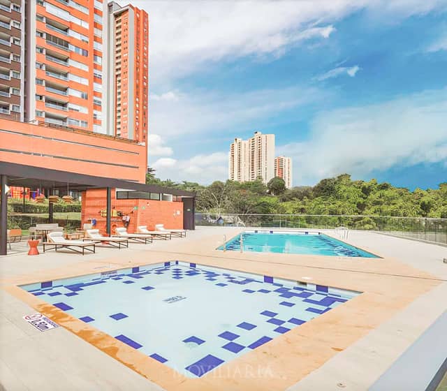 Apartamento en Venta en Suramérica, Itagüí con garaje con REF 1566