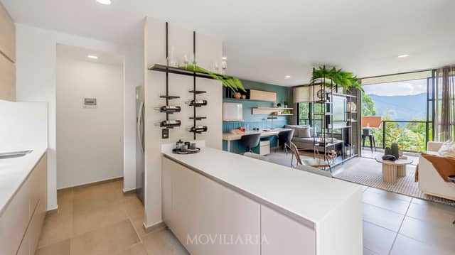 Apartamento en Venta en Loma del Escobero, Envigado con garaje con REF 1567