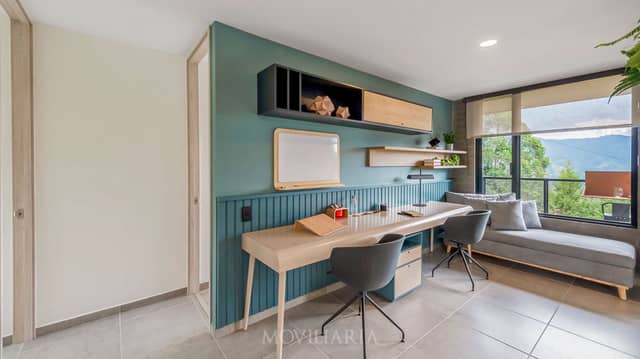 Apartamento en Venta en Loma del Escobero, Envigado con garaje con REF 1567