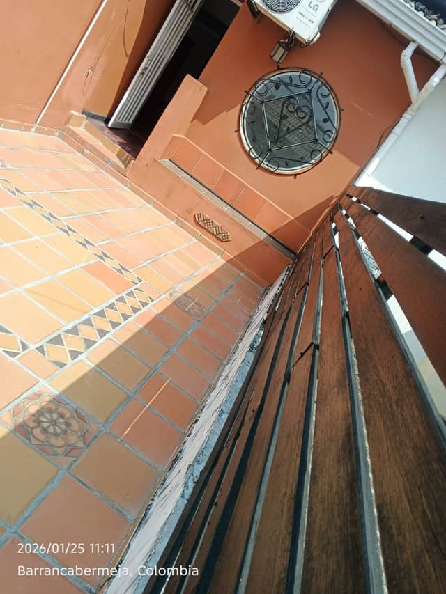 Casa en Venta en Refugio, Barrancabermeja de 2 plantas con garaje con REF 1681