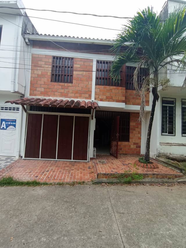 Casa en Venta en La Libertad, Barrancabermeja de 2 plantas con garaje con REF 1692