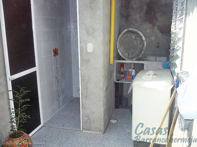 Casa en Venta en El Cerro, Barrancabermeja con garaje con REF 3