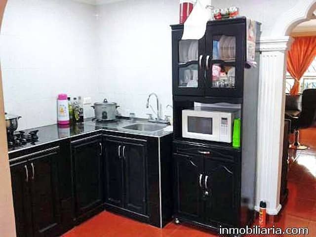 Casa en Venta en Tamarindos club, Barrancabermeja de 2 plantas con REF 526