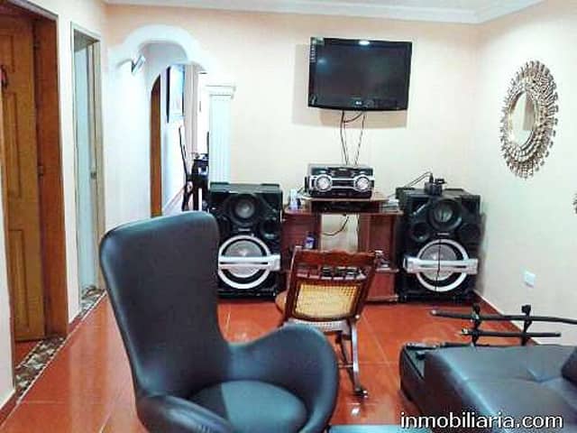 Casa en Venta en Tamarindos club, Barrancabermeja de 2 plantas con REF 526