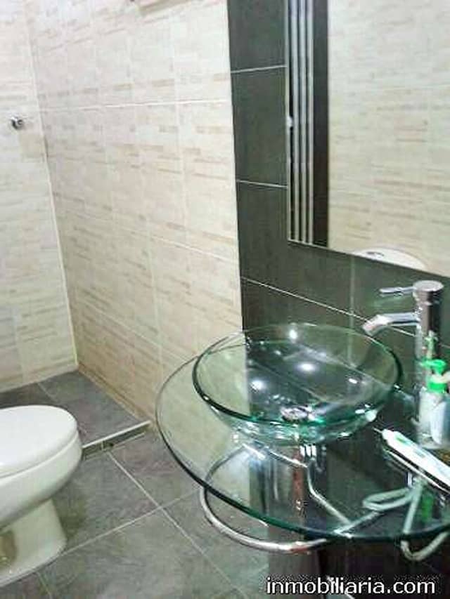 Casa en Venta en Tamarindos club, Barrancabermeja de 2 plantas con REF 526