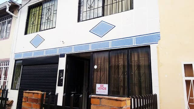 Casa en Venta en Bucaramanga, Bucaramanga de 2 plantas con REF 697