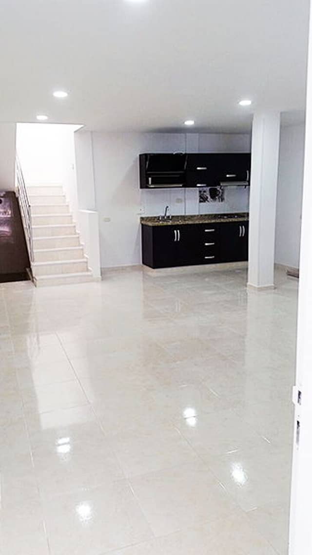 Casa en Venta en Parnaso, Barrancabermeja de 2 plantas con garaje con REF 785